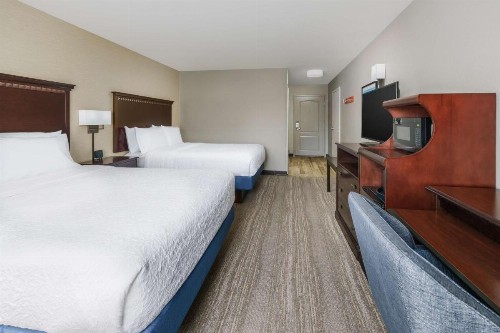 Hampton Inn & Suites West Sacramento - image 18