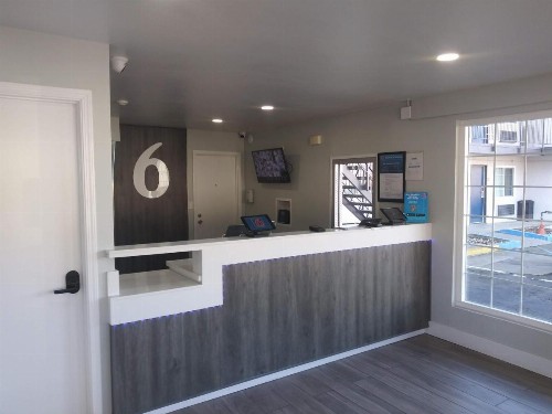 Motel 6-West Sacramento CA - image 15
