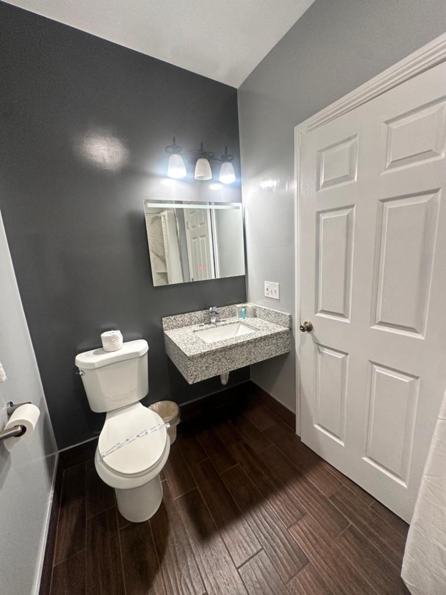 Travelers INN - image 3