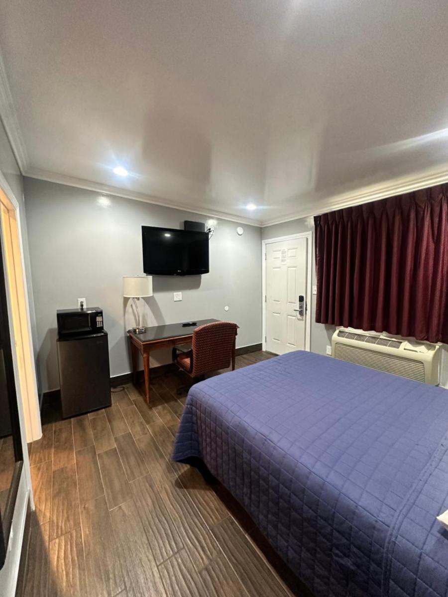 Travelers INN - image 5
