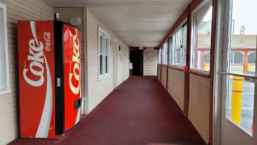 Red Carpet Inn West Springfield - image 7