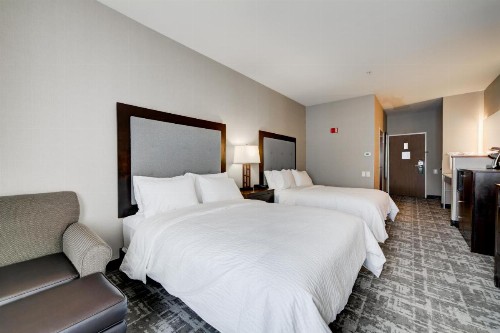 Holiday Inn West Yellowstone an IHG Hotel - image 2