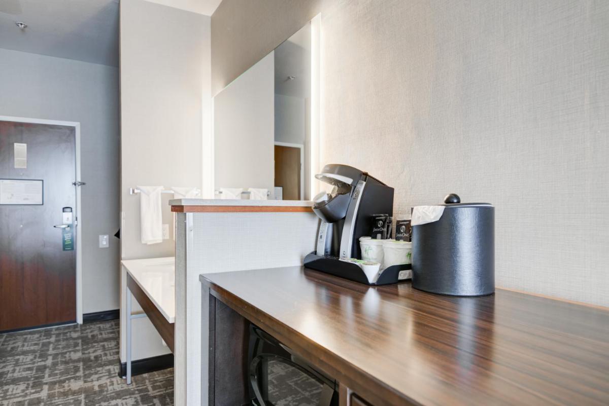 Holiday Inn West Yellowstone an IHG Hotel - image 5