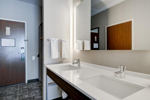 Holiday Inn West Yellowstone an IHG Hotel - image 8