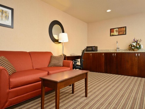 Yellowstone West Gate Hotel - image 39