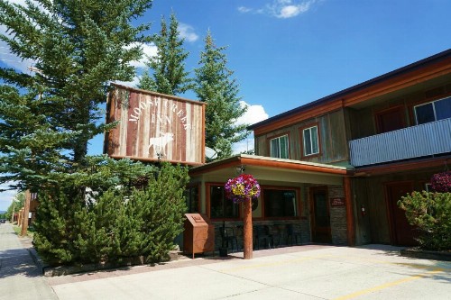 Moose Creek Inn - image 2