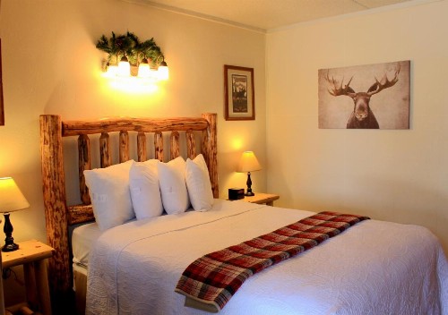 Moose Creek Inn - image 27
