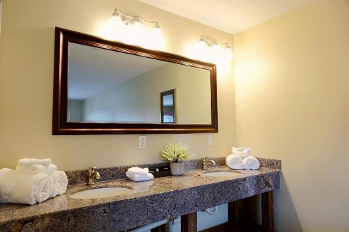 Moose Creek Inn - image 29