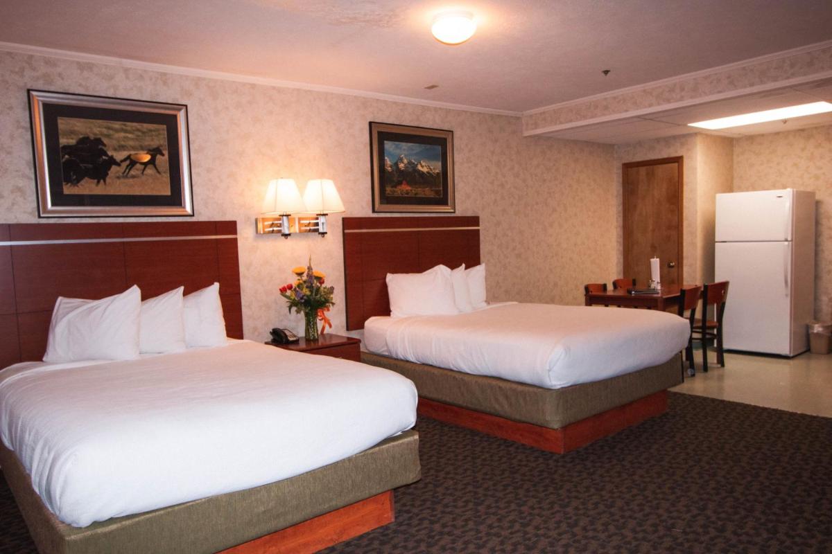 Brandin' Iron Inn - main image
