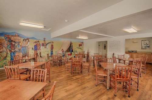Brandin' Iron Inn - image 18