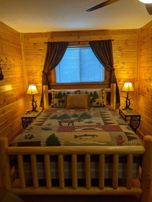 9 Bar W Cabins - image 32