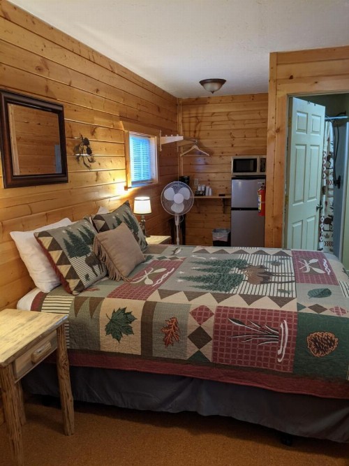 9 Bar W Cabins - image 45