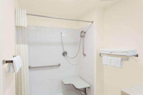 Days Inn by Wyndham West Yellowstone - image 18