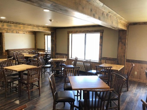 Clubhouse Inn - image 12