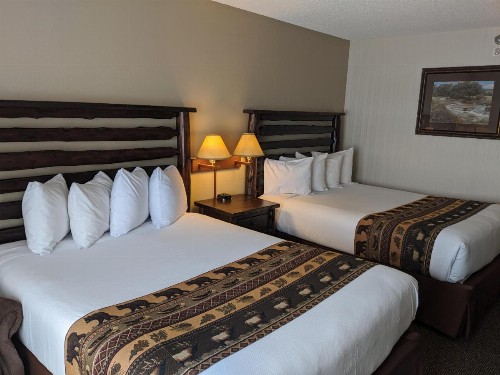 Clubhouse Inn - image 22