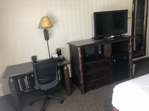 Clubhouse Inn - image 28