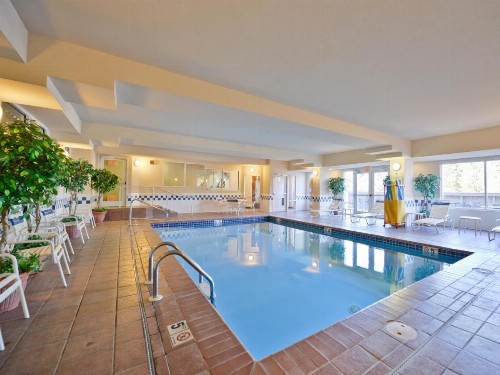 Clubhouse Inn - image 46