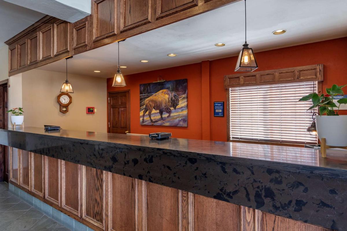 Best Western Desert Inn - image 2
