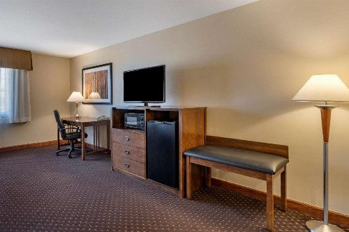 Best Western Desert Inn - image 23