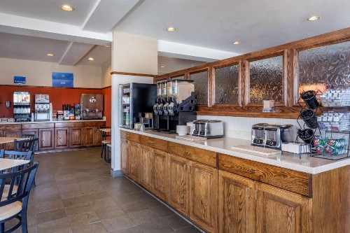Best Western Desert Inn - image 5