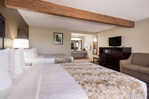 Best Western Weston Inn - image 17
