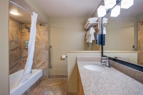 Best Western Weston Inn - image 18