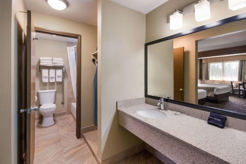 Best Western Weston Inn - image 24