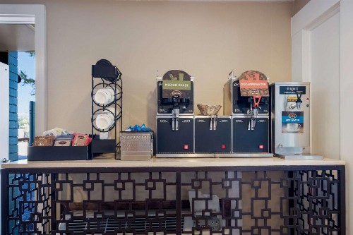 Best Western Weston Inn - image 27