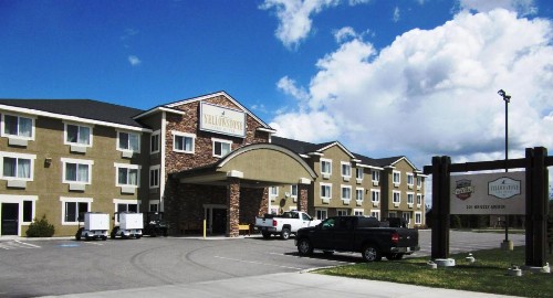Yellowstone Park Hotel - image 10