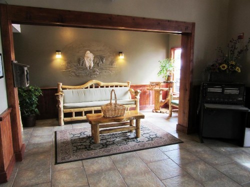 White Buffalo Hotel - image 12