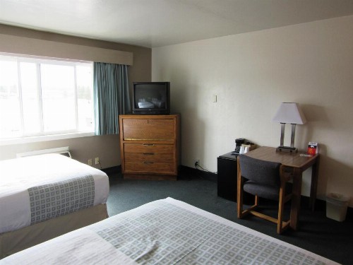 White Buffalo Hotel - image 29