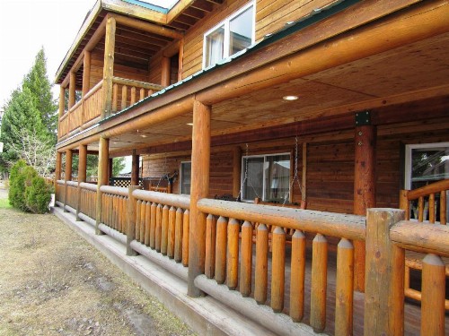 Yellowstone Country Inn - image 12