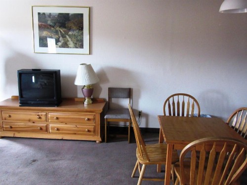 Yellowstone Country Inn - image 42