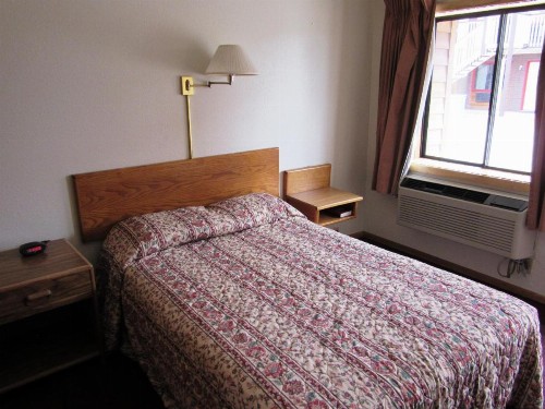 Travelers Lodge - image 11