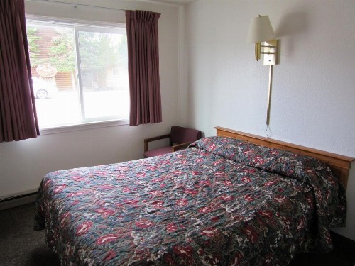 Travelers Lodge - image 15