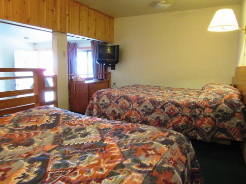 Travelers Lodge - image 5