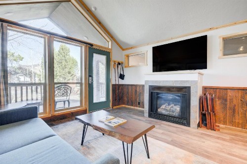 Explorer Cabins at Yellowstone - image 38