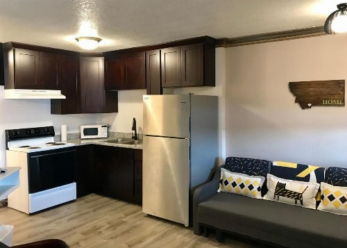 Lake View Suites - image 4