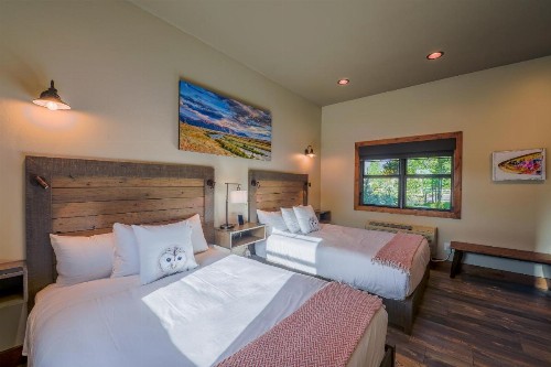 Golden Stone Inn - image 24