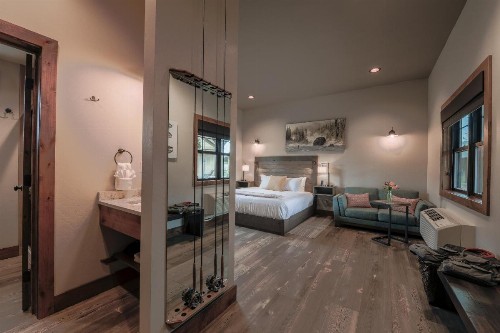Golden Stone Inn - image 26