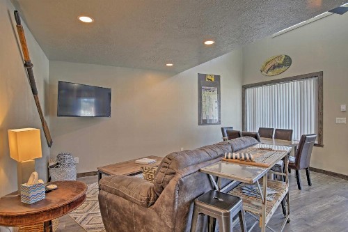 Spacious West Yellowstone Home in Heart of DT! - image 8