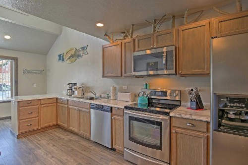 Spacious West Yellowstone Home in Heart of DT! - image 9