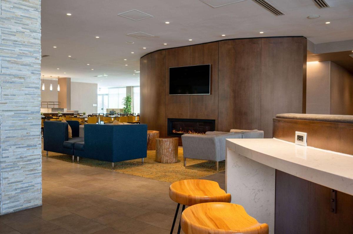 Cambria Hotel Westfield-Indianapolis - image 3