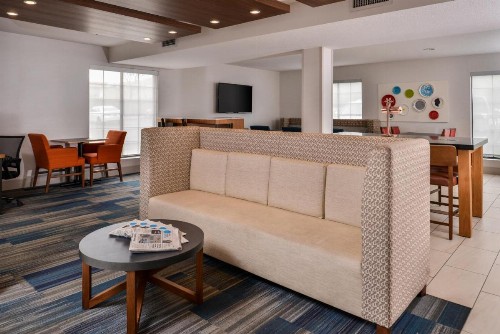Holiday Inn Express Westley an IHG Hotel - image 21