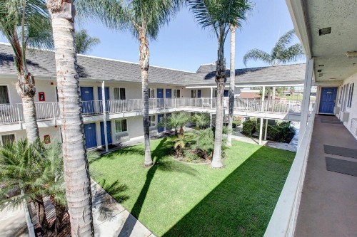 Motel 6-Westminster CA - North - image 33