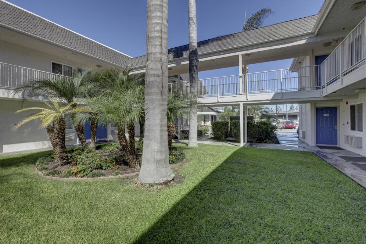 Motel 6-Westminster CA - North - image 5