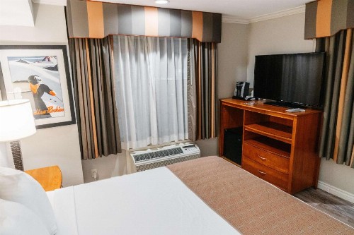 Best Western Palm Garden Inn - image 15