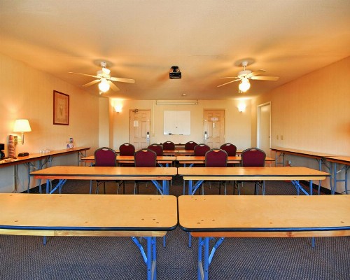Americas Best Value Inn Westmorland - image 19