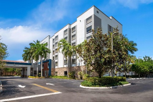 Comfort Suites Weston Fl
