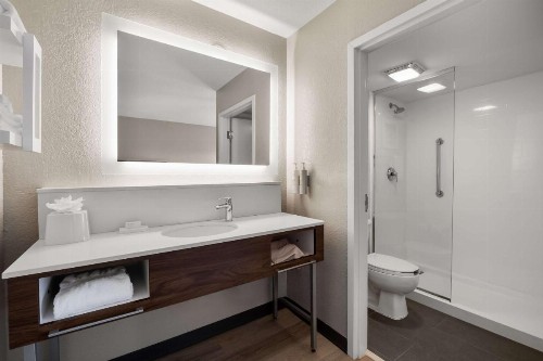 Comfort Suites - Weston - image 20